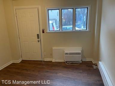 Main picture of 1004 S 7th St