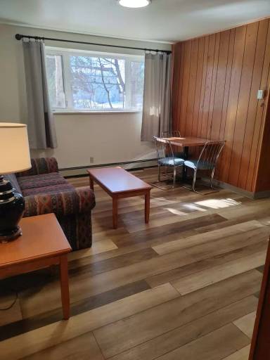 Main picture of 1657 2nd Ave