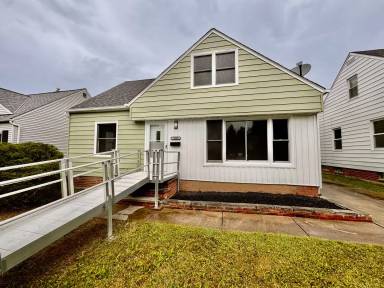 Main picture of 13005 Oak St