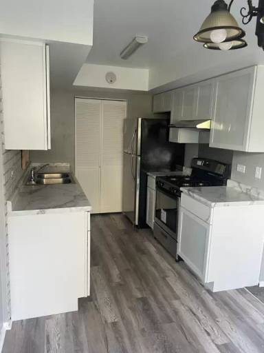 Main picture of 144 Briarwood Ct