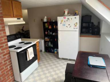 Main picture of 1007 School St