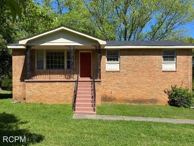 Main picture of 6016 Pulaski Pike NW