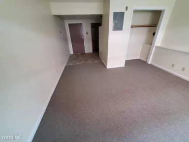 Main picture of 241 Pearl St