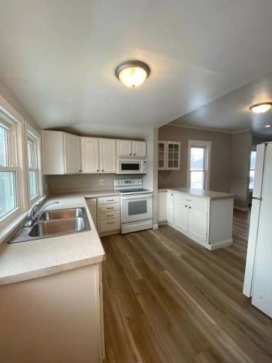 Main picture of 459 5th St SW