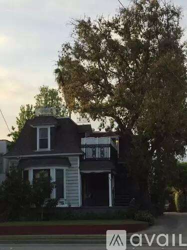 Main picture of 613 E Orange Grove Blvd