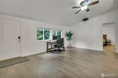 Main picture of 18708 229th Ave E