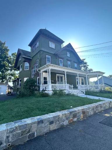 Main picture of 103 S Cliff St