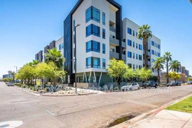 Main picture of en Hance Park Condo
