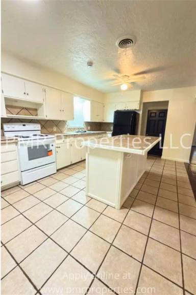 Main picture of 1708 NW Pollard Ave