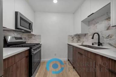 Main picture of 4669 34th St