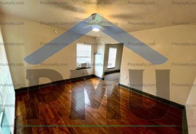 Main picture of 9106 S Polk St