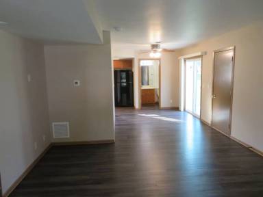 Main picture of 1605 Briarwood Ln