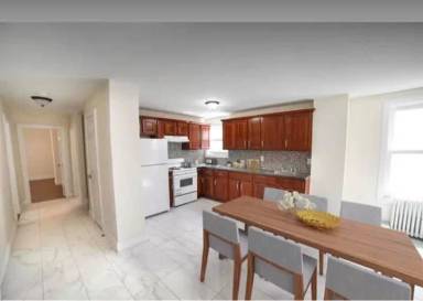Main picture of 10 Locust Hill Ave