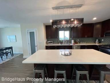 Main picture of 6367 Del Cerro Ct