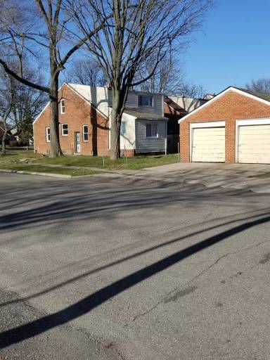 Main picture of 13747 Vassar Ave