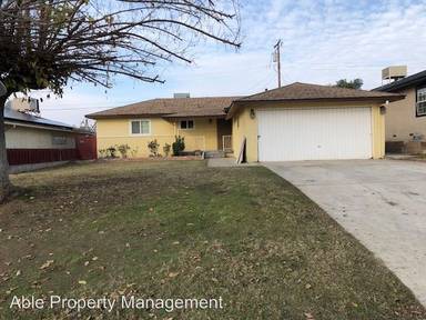 Main picture of 2208 Tangerine St