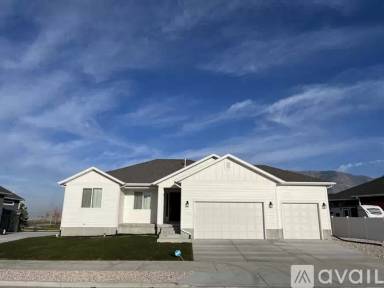 Main picture of 6522 N Flat Top Dr