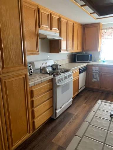 Main picture of 15561 Via Hermosa St