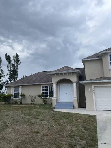 Main picture of 1720 NW 21st St