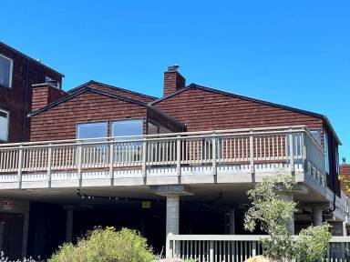 Main picture of 240 Headlands Ct