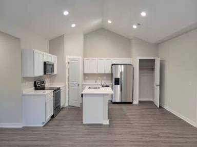 Main picture of 3207 N Cedar Downs St