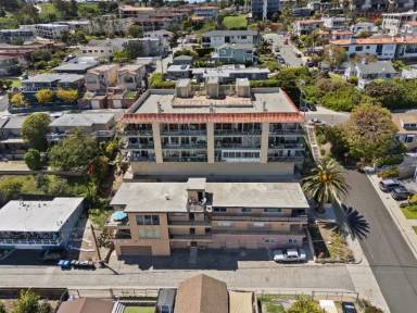Main picture of 2910 S Peck Ave