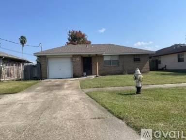 Main picture of 3120 Panama St