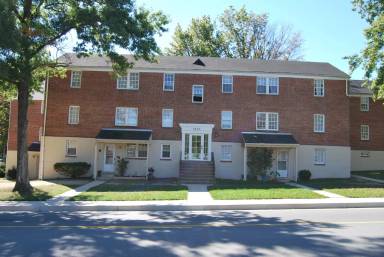 Main picture of 6203 Edgewood Rd