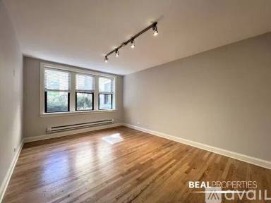 Main picture of 2323 N Rockwell St