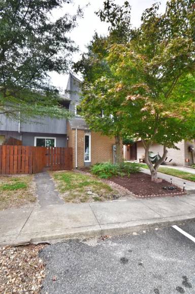 Main picture of 162 Lake One Dr