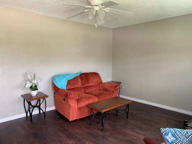 Main picture of 2259 NW 40th St