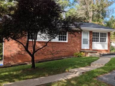 Main picture of 6 Evelake Dr