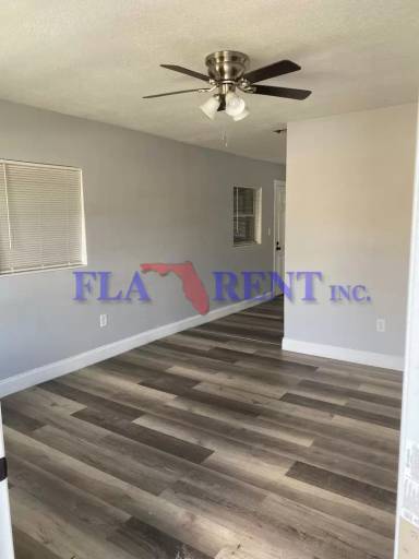 Main picture of 5428 Lake Underhill Rd