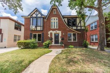 Main picture of 907 W Gray St