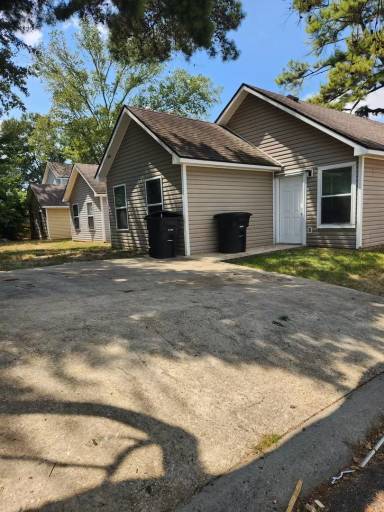 Main picture of 3576 North St