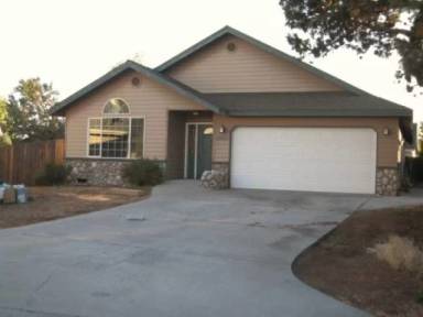 Main picture of 2982 NE Pinnacle Pl