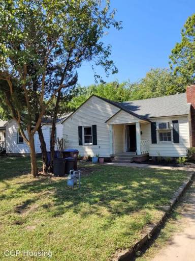 Main picture of 1211 N 35th St