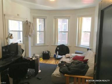 Main picture of 121 Park Dr
