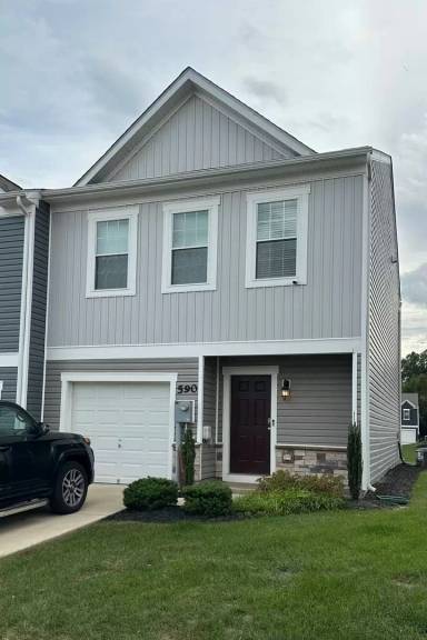 Main picture of 570 Locust Run Dr