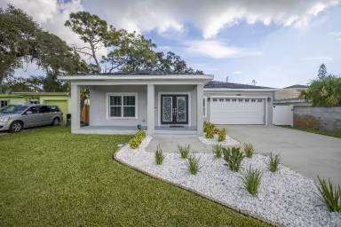 Main picture of 4682 22nd Ave S