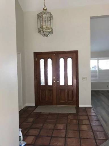 Main picture of 157 N Linden Dr