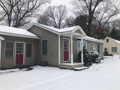 Main picture of 576 Pinecrest St