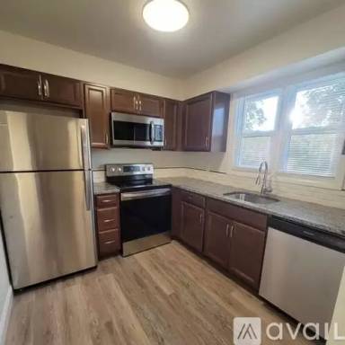 Main picture of 377 W Broad St