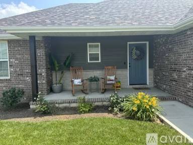 Main picture of 4640 Florence Ave