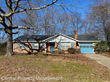 Main picture of 4 Oak Glen Dr