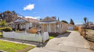 Main picture of 217 Lincoln Ave