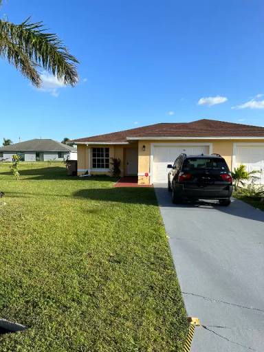 Main picture of 2411 Paul Ave S
