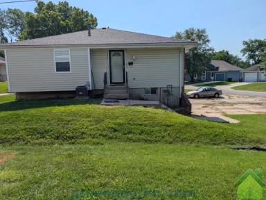 Main picture of 105 E South Ave