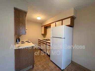 Main picture of 1306 E McDaniel St