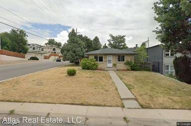 Main picture of 2 S Jackson St